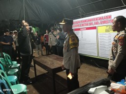 Astama Ops Kapolri Tinjau Posko Kemanusiaan Polda NTT, Pastikan Kesiapan Bantuan Untuk Korban Erupsi Gunung Lewotobi
