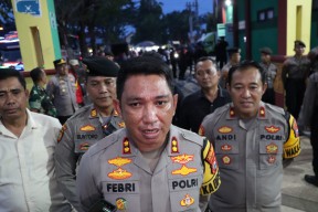 Satreskrim Polres Bangkalan Amankan Pria Bawa Sajam Yang Cegat Mobil Sales Rokok