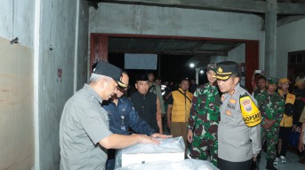 Kapolres Nganjuk dan FORKOPIMDA Cek TPS, Tegaskan Pentingnya Pemilu Aman dan Damai