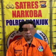 Polres Nganjuk Ungkap Peredaran Pil Dobel L di Payaman, Dua Tersangka Diamankan