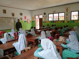 Wawasan Kebangsaan dan Bela Negara di SDN 01 Mahendra