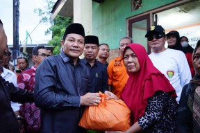 Plt. Bupati Subandi Sidak dan Berikan Bantuan Untuk Puluhan Korban Puting Beliung di Ngingas Waru