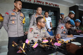 Polres Tulungagung Secara Berkala Lakukan Pemeriksaan Senpi Yang Dipegang Personil