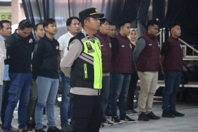 Jelang Perayaan Natal 2024, Polres Sampang Gelar Apel Siaga