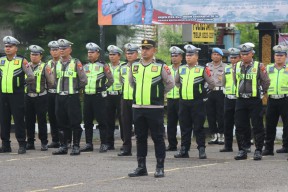189 Personil Polri Siap Amankan Malam Tahun Baru 2025 di Kawasan Sampang Kota