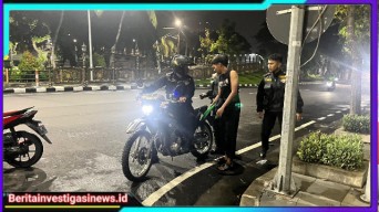 Tim Jogoboyo Polrestabes Surabaya Bubarkan Konvoi Perguruan Pencak Silat, Tiga Pemuda di Amankan