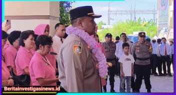 Kapolres Bolmong AKBP LIDO R. ANTORO di Sambut Dengan Ceria Oleh Kapolres Lama