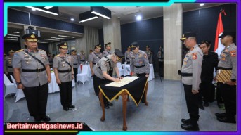 Pimpin Sertijab, Irjen. Pol. Sandi Tekankan Humas Fungsi Utama Polri