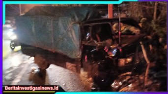 Dua Mobil Mitsubishi L300 Alami Tabrakan di Tanah Merah Bangkalan, Lima Orang Luka Luka