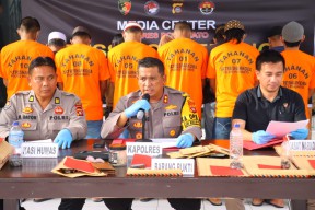 Kapolres Pohuwato Berikan Keterangan Pers atas Kasus Narkotika