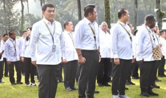 Sulut Bangga, Gubernur Yulius Selvanus Jadi Komandan Kompi Apel Retret Hari ke 3