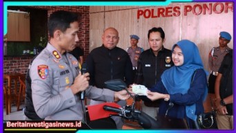 Polisi Kembalikan Motor Korban Curanmor Oleh Sepasang Kekasih di Ponorogo