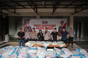 Polisi Berhasil Amankan 2 Tersangka Penyelewengan Pupuk Subsidi di Jember