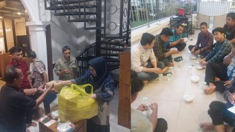 Pembagian Takjil dan Buka Bersama di Masjid Al Hakim di Pengadilan Tinggi Surabaya 
