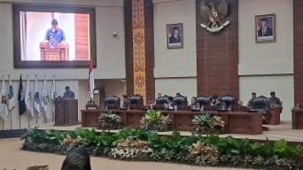 Gubernur Sulut Yulius Selvanus Minta Legislatif dan Eksekutif Kolaborasi Berikan Solusi Masalah Banjir