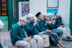 Berkah di Bulan Suci Ramadhan, Forum Sampang Lil Jami' Bagi Takjil dan Buka Bersama