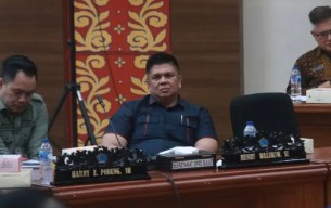 Henri Walukow Soroti SIPAD dan Persiapan Infrastruktur Pos Lintas Batas dalam Rapat LKPJ Gubernur 2024