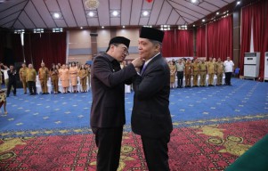 Walikota Lantik Steaven Dandel Jabat Plt Sekda Manado, Fokus Melayani dan Membangun Kota Manado