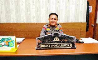 Kapolsek Sario Turun Langsung memastikan kelancaran Lalu Lintas Saat Peresmian Sekretariat Gerindra Sulut