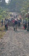 Warga Bangun Jalan Kabupaten Secara Swadaya di Kecamatan Cibitung, Camat dan Kades Turut Serta