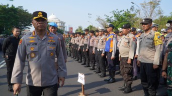 Mayday 2025, Kapolrestabes Surabaya Pastikan Tidak Ada Anggota Pengamanan yang Menggunakan Senpi