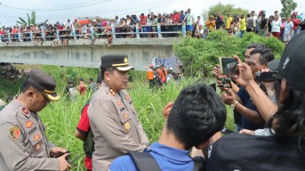 Kapolres Nganjuk Pimpin Evakuasi Langsung Kecelakaan Tunggal di Bagor