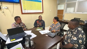 Tak Ada Penjahat Yang Kebal Hukum !!! DPD SOLMET Manokwari Datangi Polda Papua Barat, ADA APA ???
