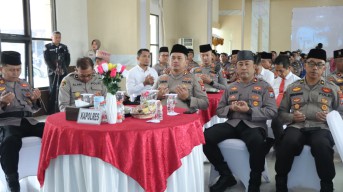 Doa Bersama Lintas Agama Jelang Peringatan Hari Bhayangkara ke-79 di Polres Nganjuk