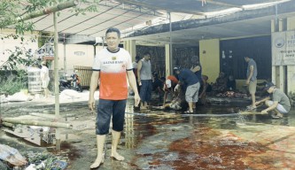 Warga Kampung Kodo Lingkungan 1 Manado Gelar Penyembelihan 11 Hewan Kurban