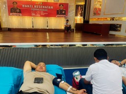 Donor Darah Sambut Hari Bhayangkara ke-79, Polda Sulut dan PMI Kumpulkan 95 Kantong Darah