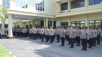 Kapolres Nganjuk Ingatkan Bhabinkamtibmas Dedikasikan Tugas dengan Profesional dan Ikhlas Jelang Hari Bhayangkara ke-79