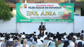Polres Nganjuk Gelar Sholat Idul Adha dan Kurban, Tanamkan Nilai Iman, Taqwa, dan Kepedulian dalam Tugas Kepolisian