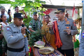 Bhabinkamtibmas Desa Benu Sulap Sopi Jadi Gula Aren Adalah Bentuk Transformasi Sosial Luar Biasa 