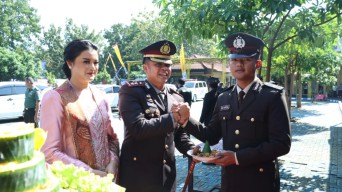 Tegaskan Komitmen Layani Masyarakat, Polres Bangkalan Gelar Upacara Peringatan Hari Bhayangkara ke-79