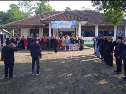 Apel Bersama Memperingati Hari Keluarga nasional Ke 32: Dari Keluarga untuk indonesia Maju”Kecamatan Cibaliung