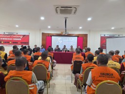 Rayakan HUT ke-17 Dan HANI, DPD Kongres Advokat Indonesia Gelar Penyuluhan Hukum Gratis Di Rutan Kelas 1 Surabaya