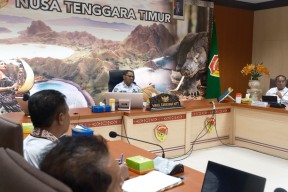 Wakil Gubernur NTT Lakukan Pertemuan dengan Para Kepala SMAN/SMKN Kota Kupang, Diduga Karena Banyaknya Keluhan Orang Tua