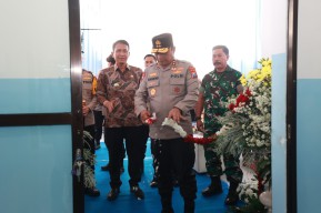 Kapolda Jatim Resmikan SPPG Polres Bojonegoro, Dukung Program Nasional MBG