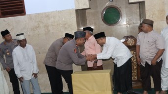 Perkuat Silaturahmi dan Iman, Polres Nganjuk Laksanakan Bakti Religi di Masjid Luhur