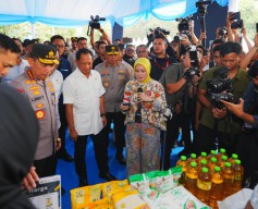 Polri dan Bulog Kick-Off Gerakan Pangan Murah Serentak di Seluruh Indonesia