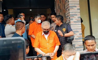 Polda Sulut Limpahkan 5 Tersangka Korupsi Dana Hibah GMIM ke Kejati Sulut