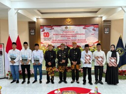 Warga Binaan Lapas Narkotika Pamekasan Terima Remisi Umum dan Remisi Dasawarsa pada HUT RI ke-80
