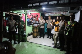 Jogo Jatim Kapolres Bojonegoro Ajak Warga Aktifkan Siskamling Tingkatkan Kewaspadaan
