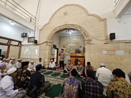 Polres Probolinggo Safari Jum'at Wujudkan Kemitraan yang Solid dan Lingkungan Kondusif
