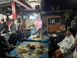 Patroli Polres Blitar Melalui Program Kopling Wujudkan Kedekatan Polisi dan Masyarakat untuk Harkamtibmas