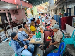 Tunjukan solidaritas dan Kebersamaan, Gabungan Media online Takziah dan Doa Tahlil di Rumah Duka