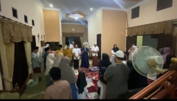 Gelar Arisan Keluarga Bani Haji Musaffak, Sekaligus Memperingati Maulid Nabi di Kediaman Surya Farida