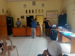 Penggantian RT/RW di Desa Curugciung Dihadiri Kepala Desa dan Perangkat Desa
