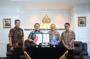 Polri dan AFP Resmikan Rencana Kerja Bersama untuk Perkuat Penanggulangan Penyelundupan Manusia