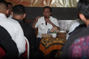 Tekankan Disiplin dan Integritas Tugas, Kalapas I Madiun Berikan Pengarahan Kepada Jajaran Pengamanan